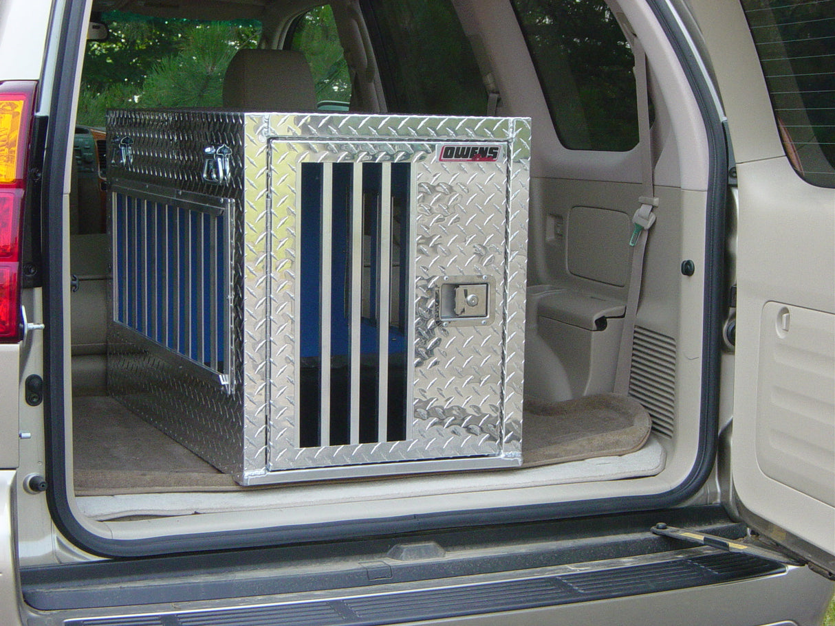 Dog Box 55019 Hunter Series Single Compartment / 21 W x 38 D x 25 H / All Seasons Vents / Diamond Tread Aluminum / Owens Products