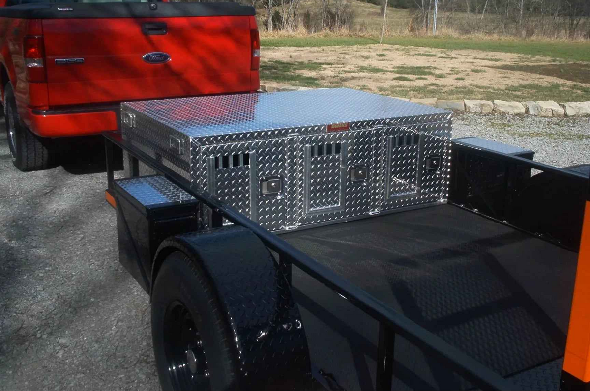 Dog Box 55075 Hunter Series Triple Compartment / 58 W X 40 D X 20 H / All Seasons Rear Vents / Diamond Tread Aluminum / Owens Products Hunter Series Owens Products