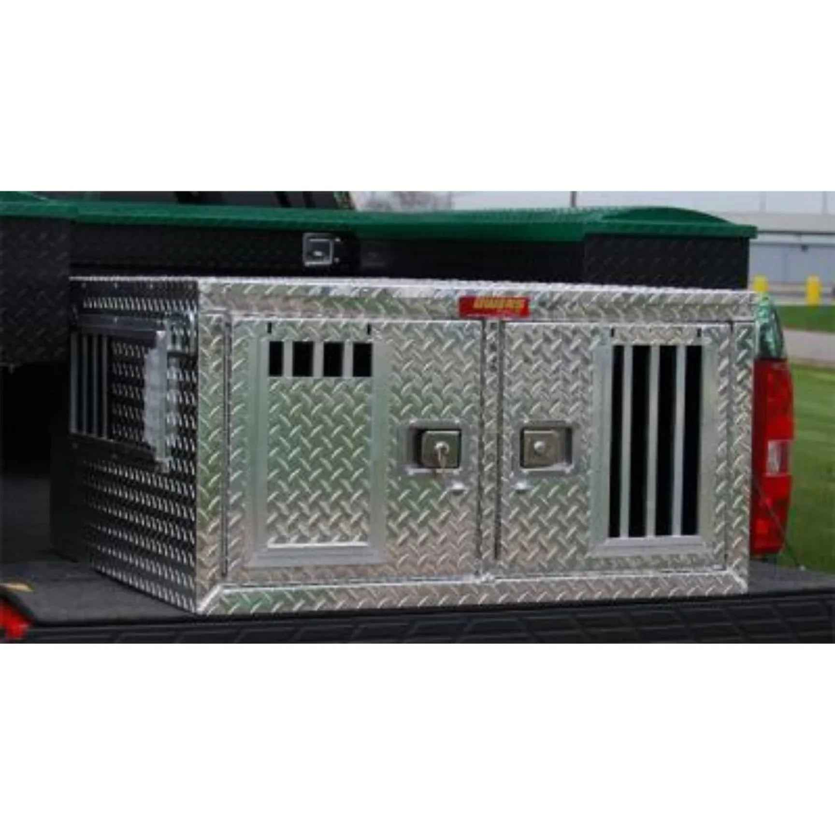 Dog Box 55077 Hunter Series Double Compartment / 48 W x 36 D x 20
