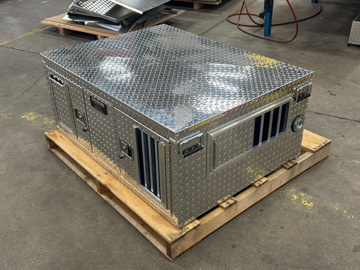 Dog Box 55077 Hunter Series Double Compartment / 48 W x 36 D x 20 H / Shallow / Standard Vents / Diamond Tread Aluminum / Owens Products Hunter Series Owens Products