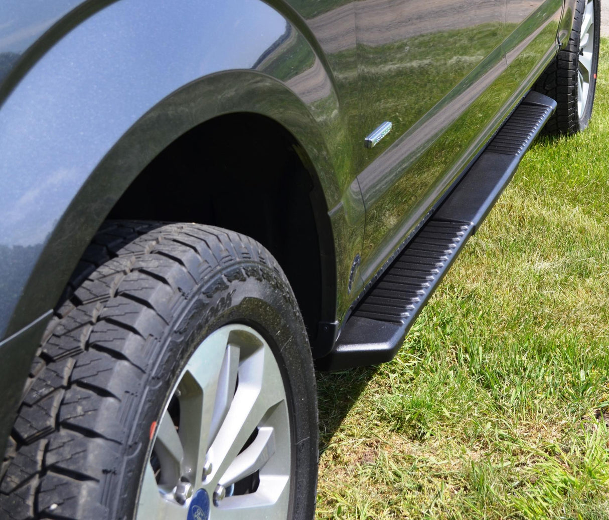 Running Boards Owens Molded Factory 15-18 Ford F150 Light Duty 17-18 F250/F350 Super Duty TPO Owens Products