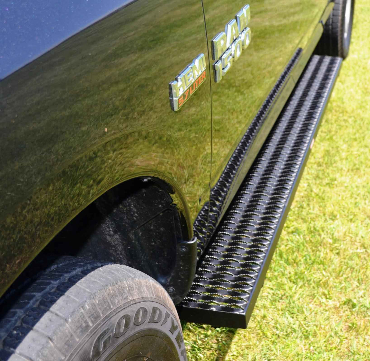 Running Boards Grip Strut Commercial 13-18 Ram 1500 Series Quad Cab Aluminum Textured Black Owens Products Running Boards Owens Products