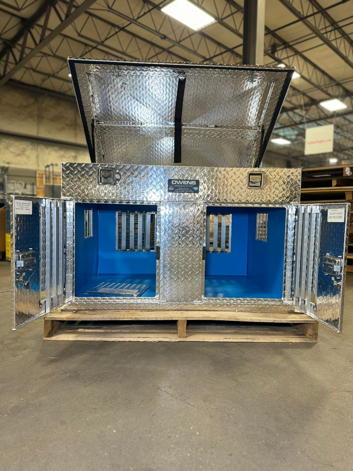 Dog Box 55079 Hunter Series Double Compartment with Top Storage / 45 W x 35 D x 29 H / UTV / Standard Vents with Rear Vents / Diamond Tread Aluminum / Owens Products
