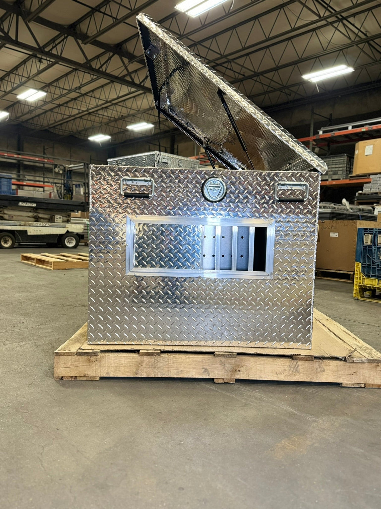 Dog Box 55079 Hunter Series Double Compartment with Top Storage / 45 W x 35 D x 29 H / UTV / Standard Vents with Rear Vents / Diamond Tread Aluminum / Owens Products