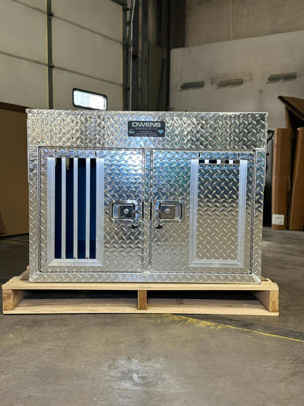 Dog Box 55061 Hunter Series Double Compartment / 38 W x 45 D x 28 H / Bear/Cat / Special Order / Striker Holes / Diamond Tread Aluminum / Owens Products