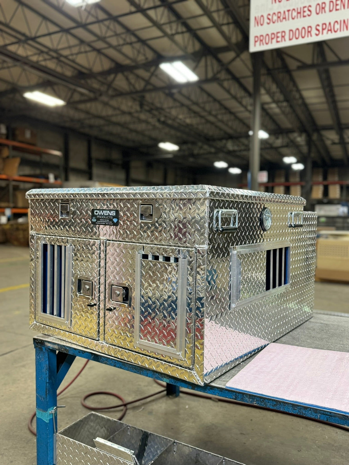 Dog Box 55005 Hunter Series Double Compartment with Top Storage / 38 W x 45 D x 26 H / Standard Vents / Diamond Tread Aluminum / Owens Products