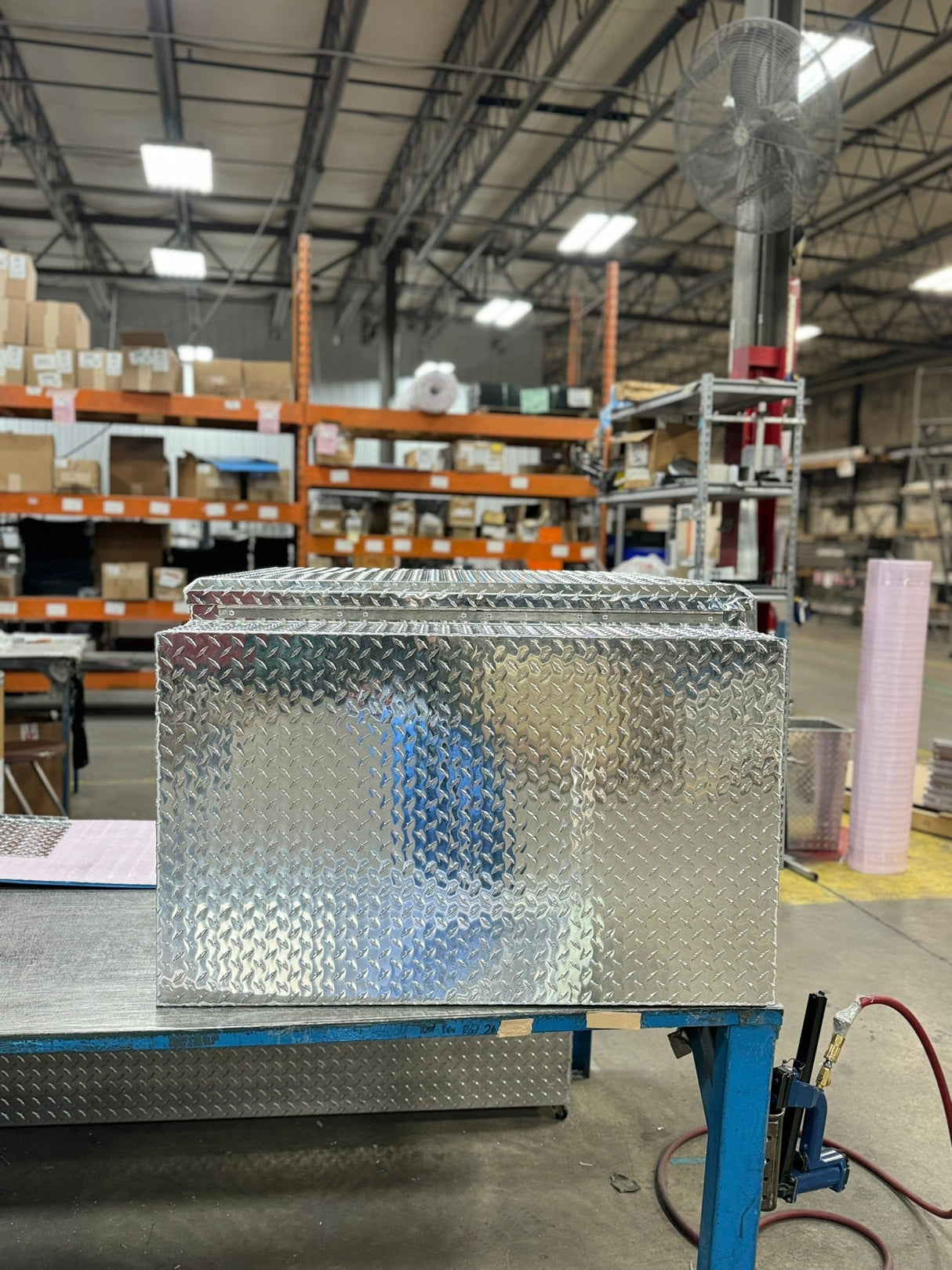 Dog Box 55005 Hunter Series Double Compartment with Top Storage / 38 W x 45 D x 26 H / Standard Vents / Diamond Tread Aluminum / Owens Products