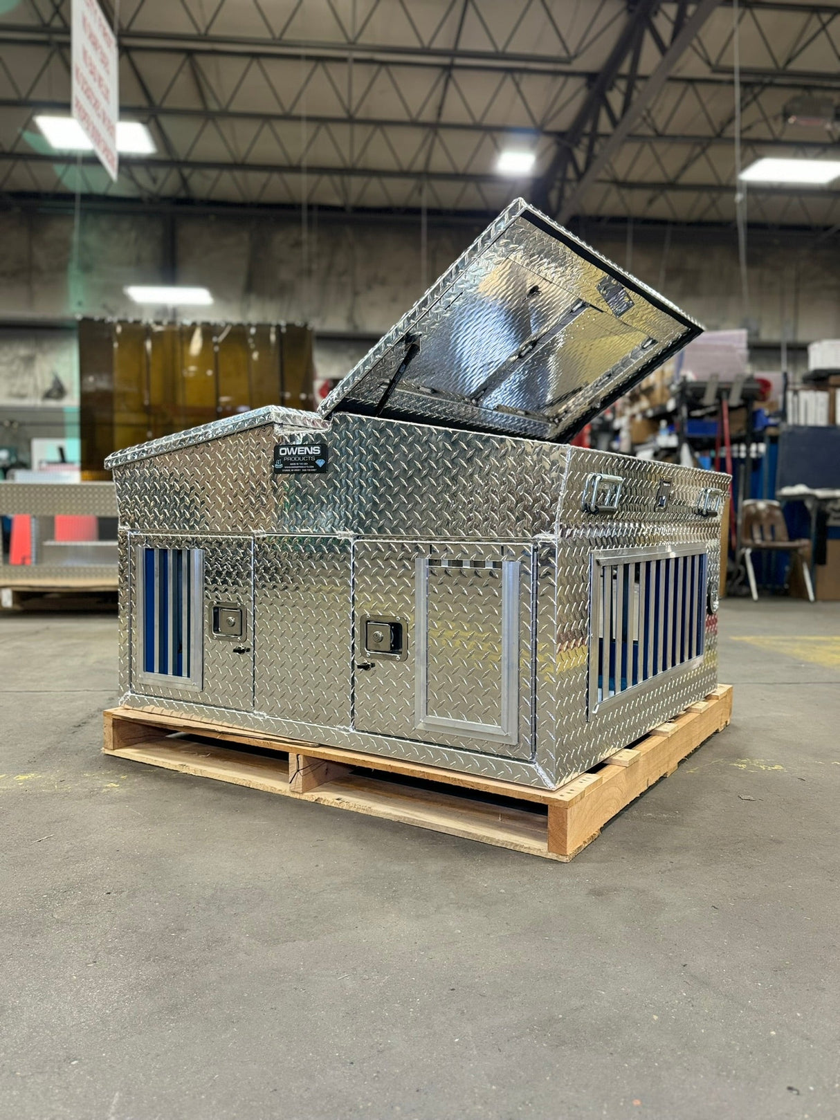 Dog Box 55014 Hunter Series Big T Double Compartment Dog Box with Dual Lid Top Storage