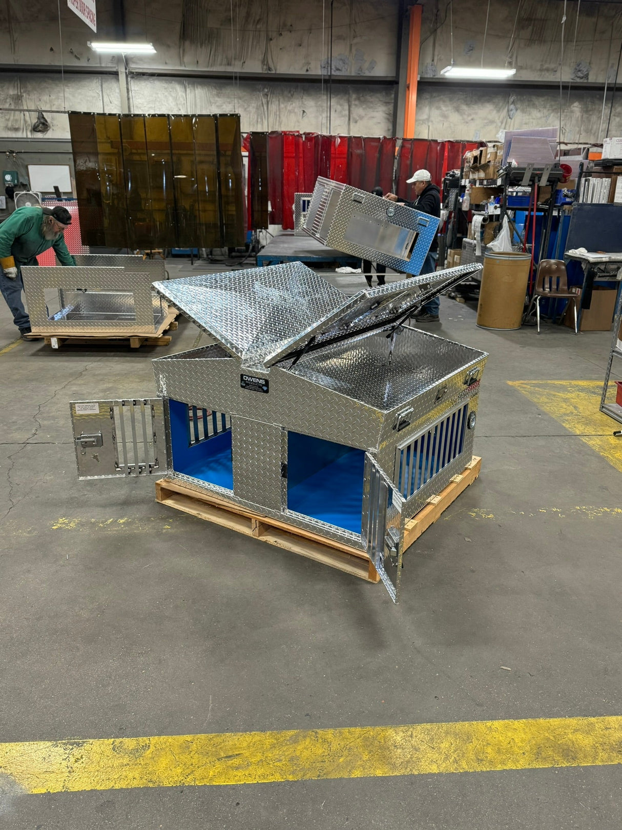 Dog Box 55014 Hunter Series Big T Double Compartment Dog Box with Dual Lid Top Storage