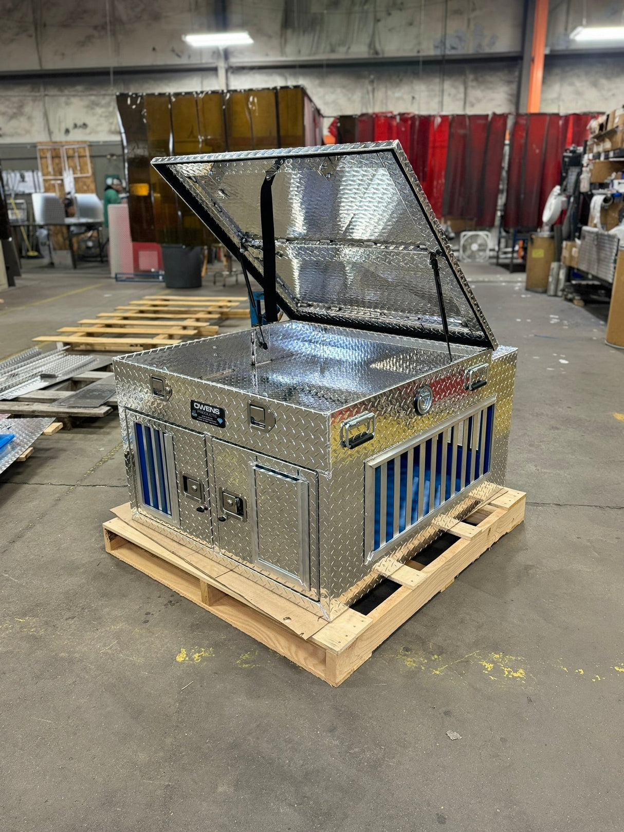 Dog Box 55011 Hunter Series Double Compartment with Top Storage / 38 W x 45 D x 26 H / All Seasons Vents / Diamond Tread Aluminum / Owens Products