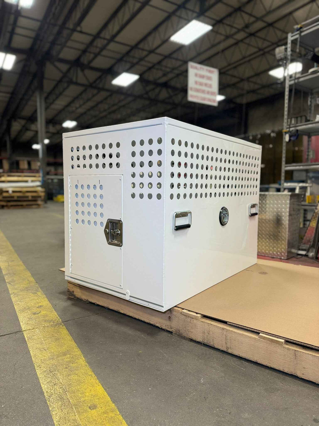 Dog Crate 55331 Professional K9 Series XL Tactical Single Compartment / End Door / 26 W x 40 D x 30 H / Holes for Ventilation / White / Mill Finish Aluminum / Owens Products Professional K9 Series Owens Products