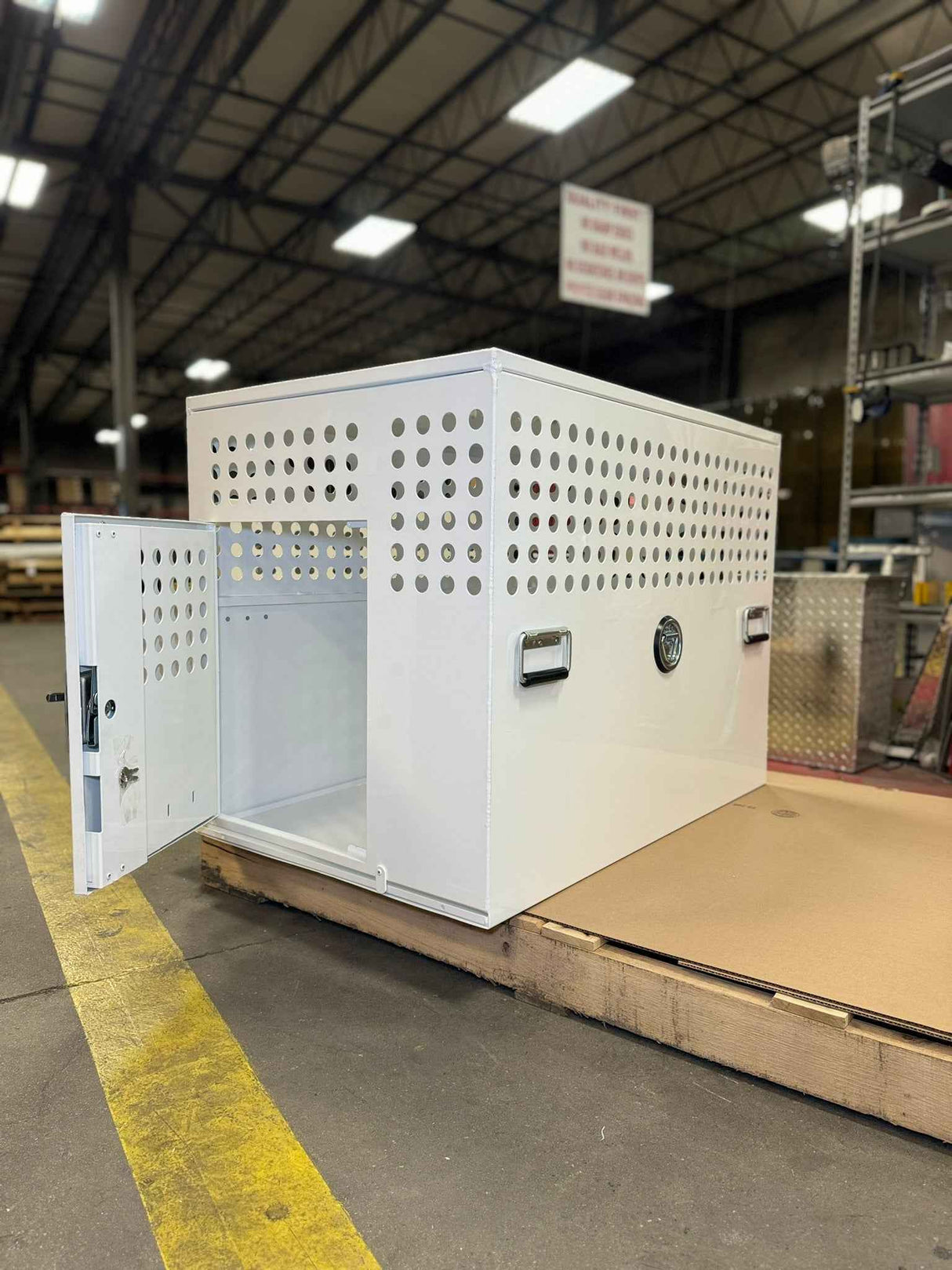 Dog Crate 55331 Professional K9 Series XL Tactical Single Compartment / End Door / 26 W x 40 D x 30 H / Holes for Ventilation / White / Mill Finish Aluminum / Owens Products Professional K9 Series Owens Products