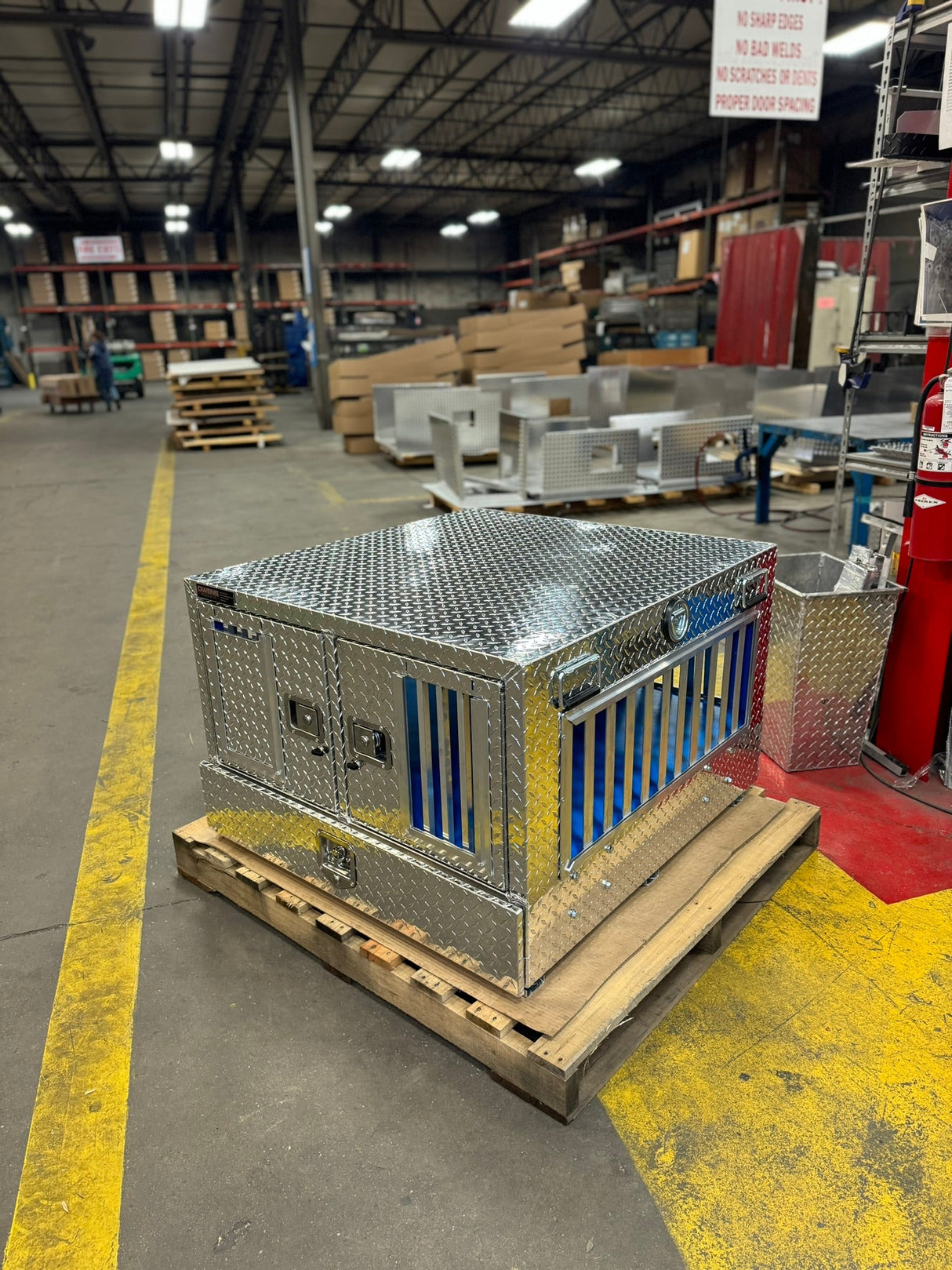 Dog Box 55023W Pro Hunter Series Double Compartment with Bottom Drawer / 38 W x 40 D x 26 H / All Seasons Vents / Diamond Tread Aluminum / Owens Products