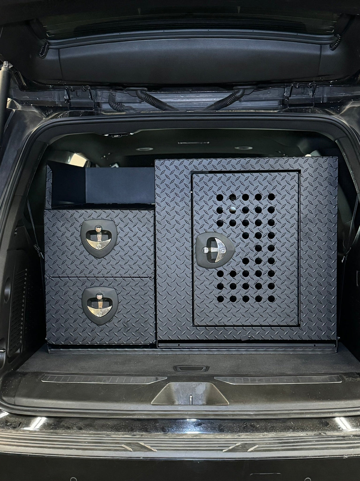 Dog Crate 55500 Professional K9 Series Rear Deployment Unit / Single Compartment / Side Drawer Storage / 45 W X 38 D X 31 H / Holes for Ventilation / Black / Diamond Tread Aluminum/ Owens Products