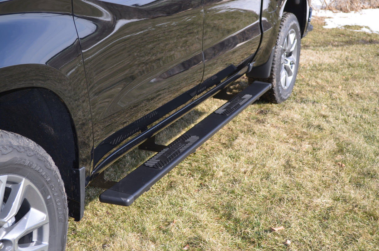 Owens Fusion Step / Running Board / Textured Black / Chevrolet/GMC / 2019-Current / Crew Cab / Cab Length Boards / OC5187B1392 / Owens Products Fusion Running Board Owens Products
