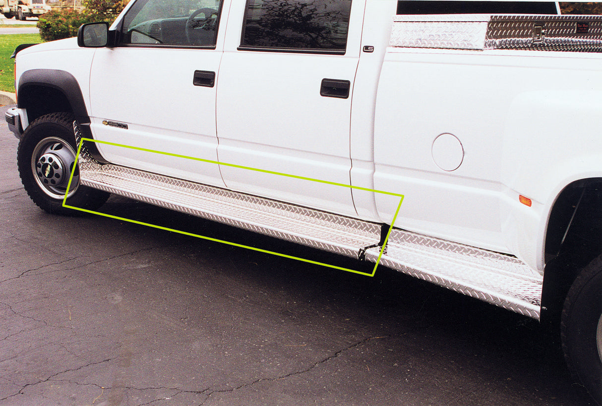 Running Boards Classicpro Series Diamond 2 Inch 92-00 Chevrolet/GMC CK 2 Inch Riser Crew Cab Aluminum Owens Products