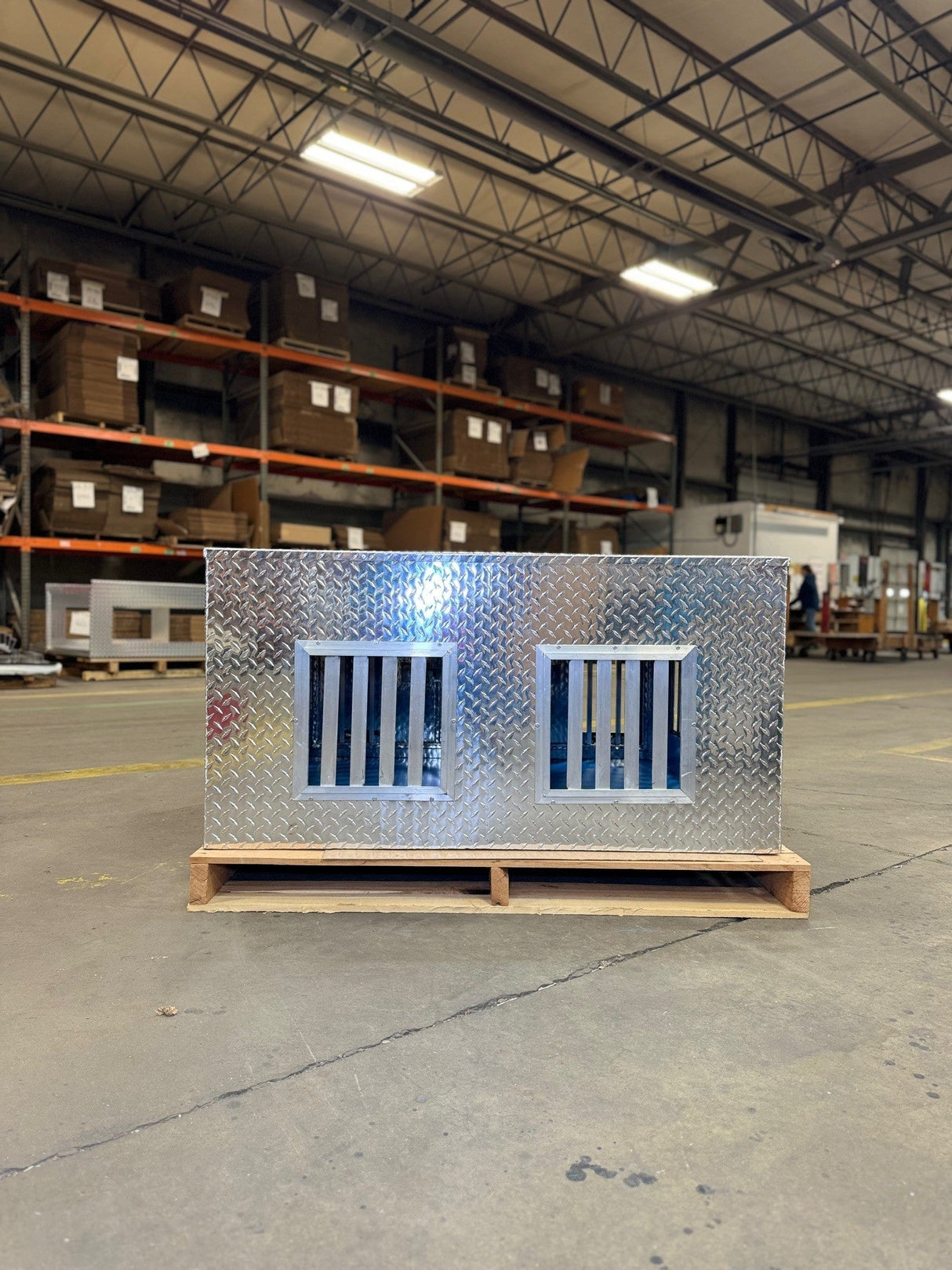 Dog Box 55038 Hunter Series Double Compartment / 48 W x 45 D x 25 H / Tall / All Seasons Vents / Diamond Tread Aluminum / Owens Products