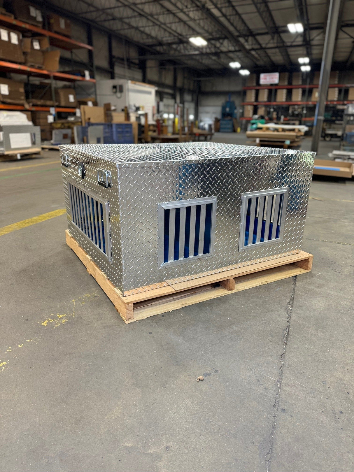 Dog Box 55038 Hunter Series Double Compartment / 48 W x 45 D x 25 H / Tall / All Seasons Vents / Diamond Tread Aluminum / Owens Products