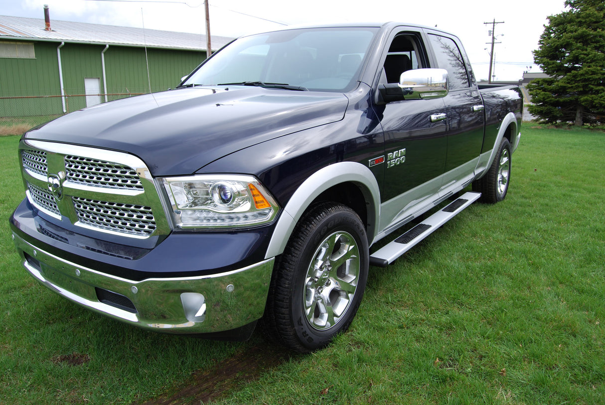 Owens Fusion Step / Running Board / Textured Nickel / Chevrolet/GMC / 2019-Current / Crew Cab / Cab Length Boards / OC5187N1392 / Owens Products Fusion Running Board Owens Products