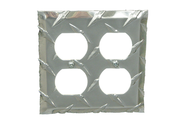 RaceMates / Dual Electrical Outlet Cover / Diamond Tread Aluminum / 39139 / Owens Products RaceMate Owens Products