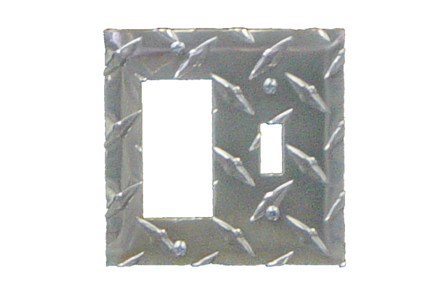 RaceMates / Blade Switch/Rocker (GFI) Switch Cover / Diamond Tread Aluminum / 39164 / Owens Products RaceMate Owens Products