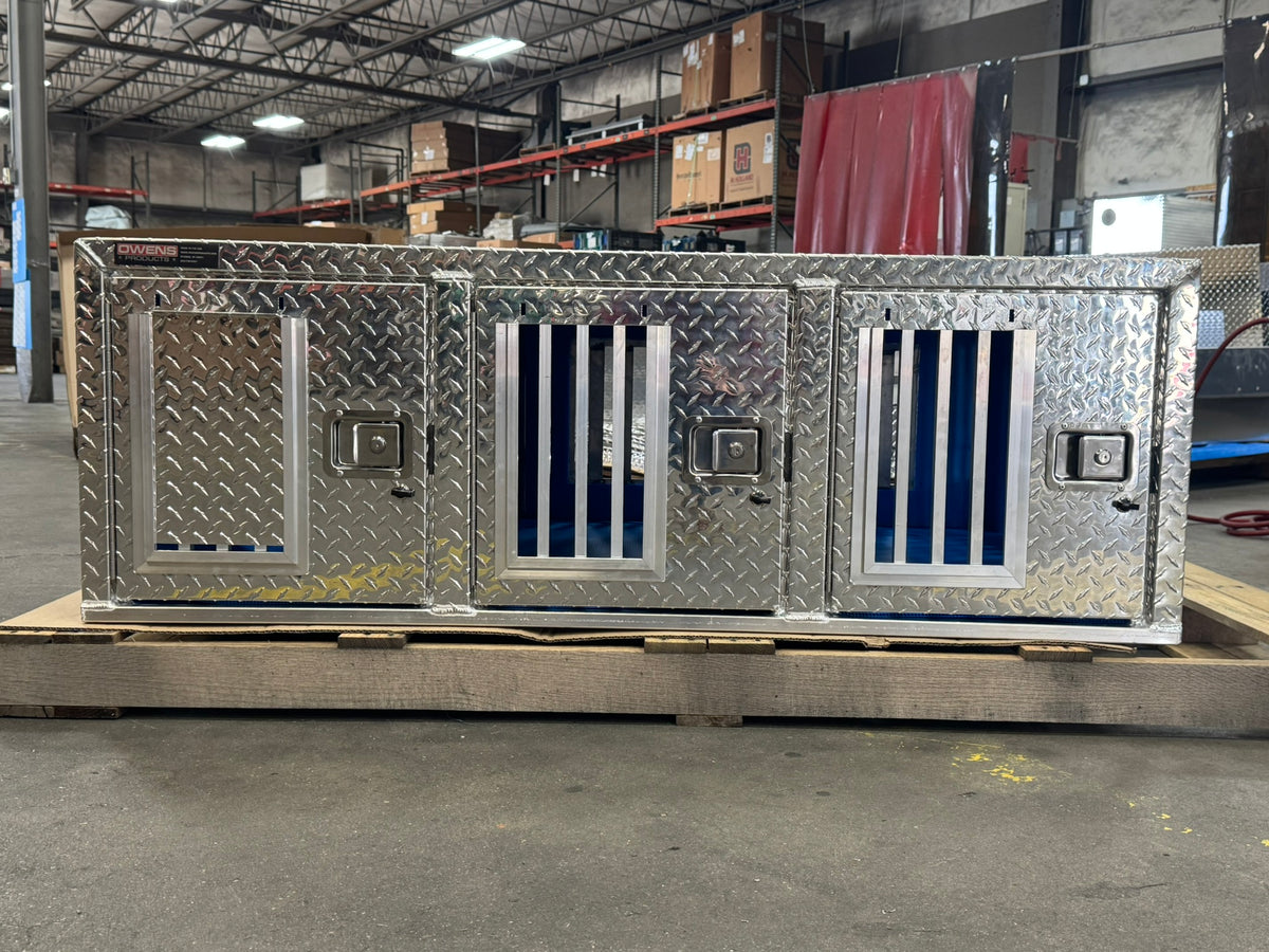 Dog Box 55075V Hunter Series Triple Compartment / 58 W X 40 D X 20 H / Side Vents & All Seasons Rear Vents / Diamond Tread Aluminum / Owens Products Dog Box Owens Products