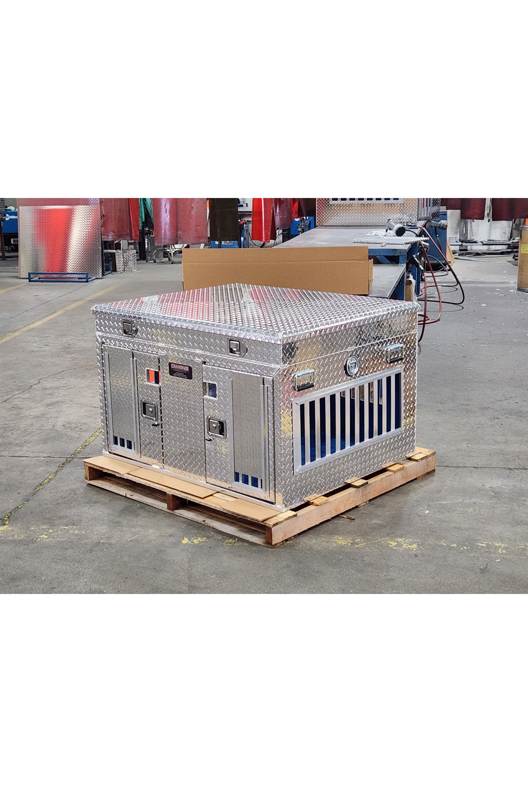 Dog Box 55109 Double Compartment Top Storage Dog Box / 48 W X 40 D X 25 H / All Season Vents / Diamond Tread Aluminum / Animal Control Dog Box / Owens Products