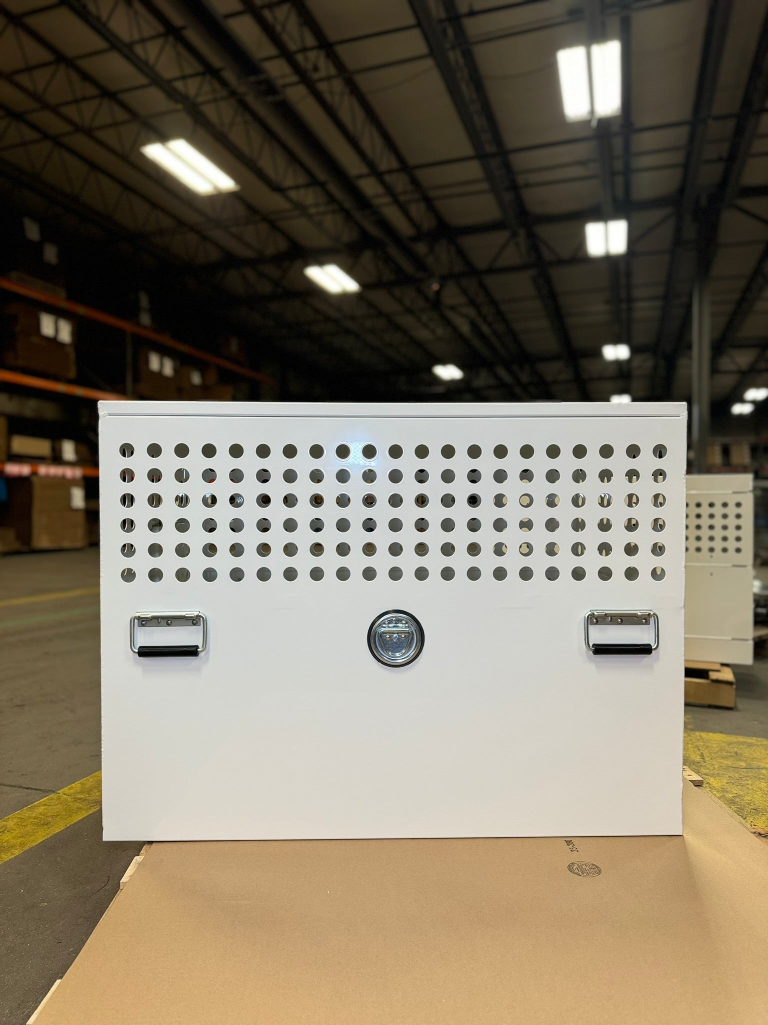 Dog Crate 55324W Professional K9 Series XL Tactical Single Compartment / Side Door / 41.25 W x 26 D x 30 H / Holes for Ventilation / White / Mill Finish Aluminum / Owens Products