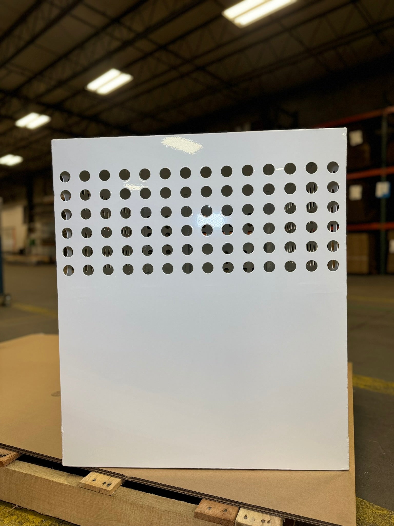 Dog Crate 55324W Professional K9 Series XL Tactical Single Compartment / Side Door / 41.25 W x 26 D x 30 H / Holes for Ventilation / White / Mill Finish Aluminum / Owens Products