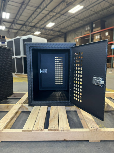 Tool Box - Generator Box / Doors On Both Ends & Lid / Diamond Tread Aluminum / Black / 13176B / Owens Products Tool Box Owens Products