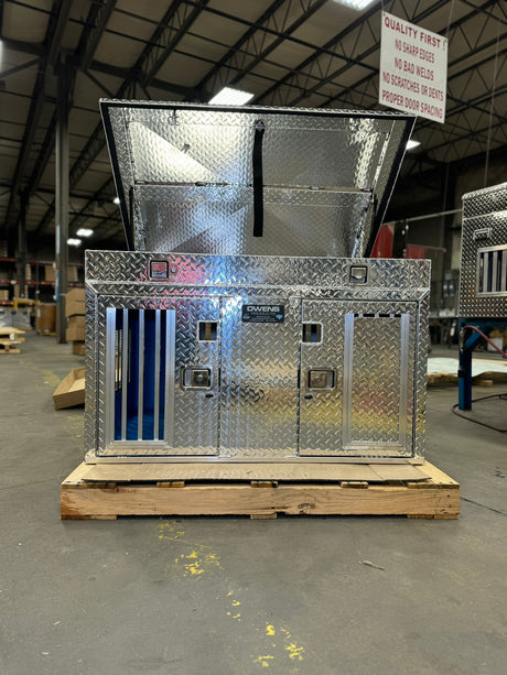 Dog Box 55119 Hunter Series Double Compartment / Top Storage / 48 W X 36 D X 31 H / Diamond Tread Aluminum / Owens Products