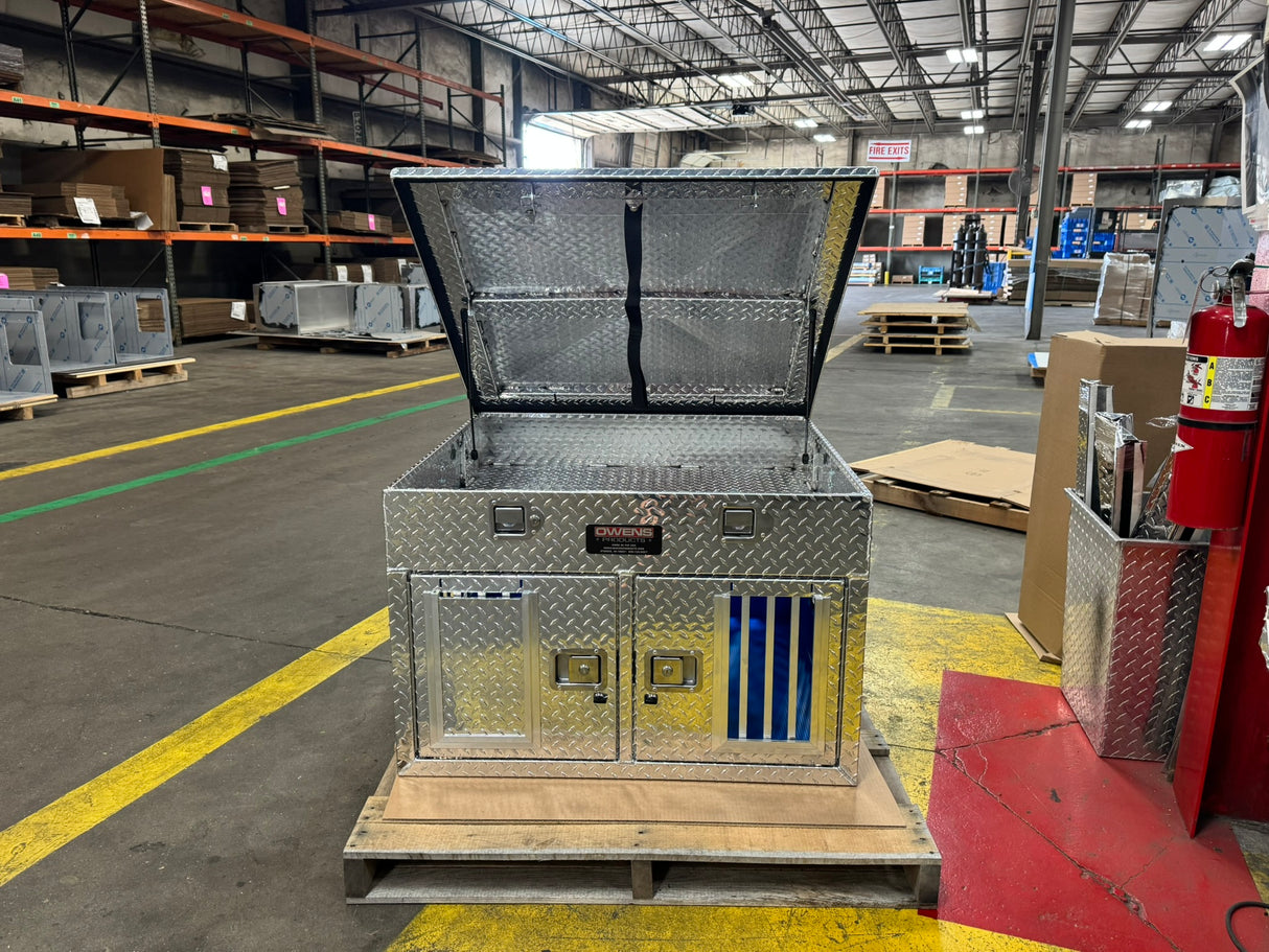 Dog Box 55478 Hunter Series Shallow Double Compartment with Top Storage / 38 W X 36 D X 26 H / Shallow / All Season Vents / Diamond Tread Aluminum / Owens Products Hunter Series Owens Products