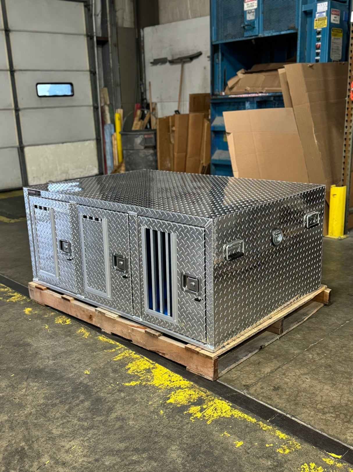 Dog Box 55114L Hunter Series Tall Trailer Triple Compartment / 58 W X 40 D X 24 H / Left Swing Doors / Tall / Diamond Tread Aluminum / Owens Products
