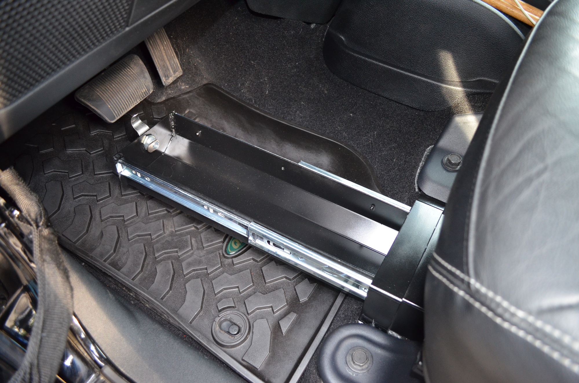Fit 07-17 Jeep Wrangler JK JKU 2 & 4 Door Under Seat Storage Holder Bracket Kit